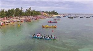 Sôi động Lễ hội đua thuyền truyền thống